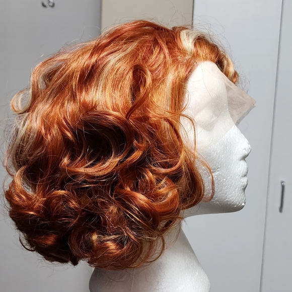 Lacefront short synthetic wig - Picture 5 of 5